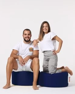 Marineblauwe Waterdichte Poef, 100% Gerecycled Piepschuim". 19 Marineblauwe Waterdichte Poef, 100% Gerecycled Piepschuim". -Collectie Woonkamermeubels 248FRN1550 20 202 1c85