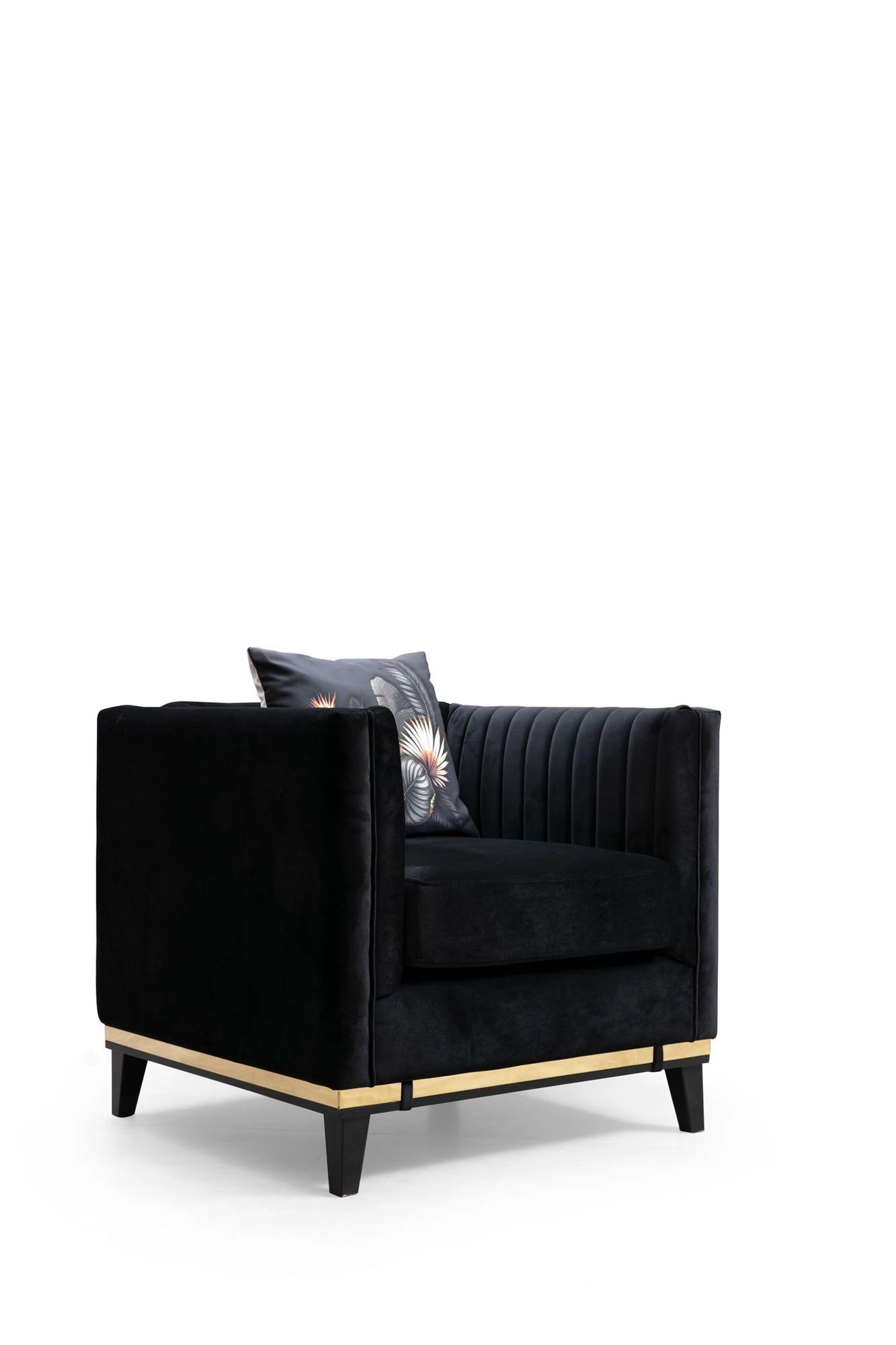 Artie Wing Chair | Beukenhouten Frame | Polyester Stof | Zwarte Poten 1 Artie Wing Chair | Beukenhouten Frame | Polyester Stof | Zwarte Poten
