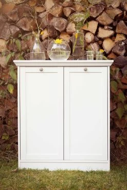 Bijzetkastje Landwood 2 Deuren -Collectie Woonkamermeubels 5c49734aeaae6 fn1596 image 4 1548317514 Landwood 2T frontal outdoor b667