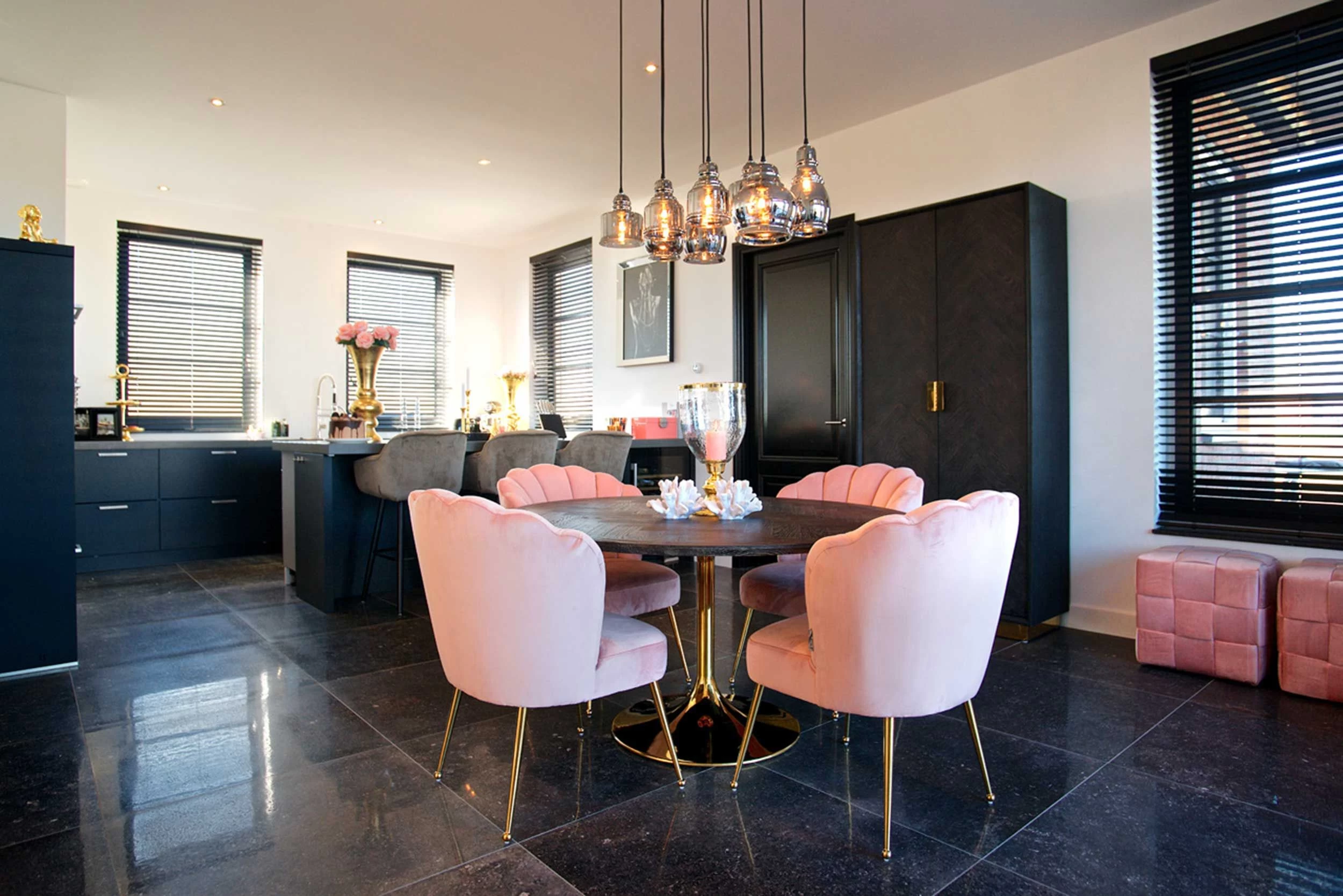 RICHMOND Eettafel Bony Ø140cm Visgraatmotief - Zwart/goud 2 RICHMOND Eettafel Bony Ø140cm Visgraatmotief - Zwart/goud - Afbeelding 2