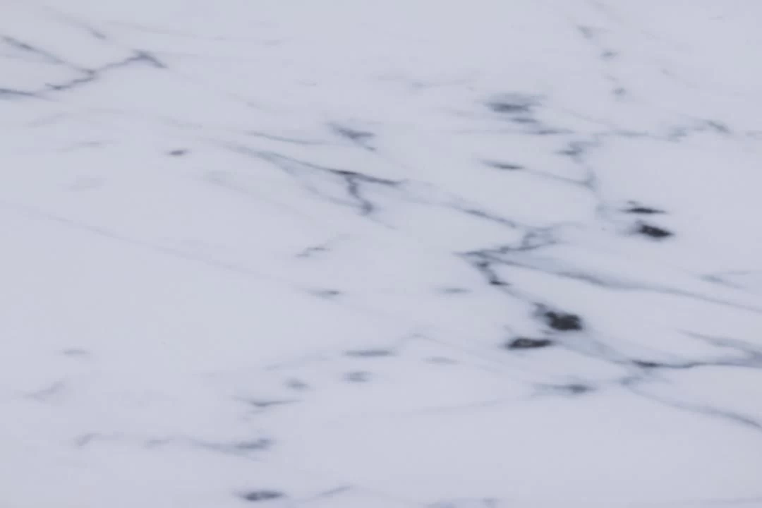 Rechthoekige Consoletafel Alisma - Wit Marmer En Goud Staal 2 Rechthoekige Consoletafel Alisma - Wit Marmer En Goud Staal - Afbeelding 2