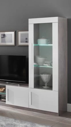 Vitrinekast Greta 2 Deuren - Beton/wit -Collectie Woonkamermeubels Greta marmer wit vitr.1Da. 0f88