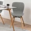 Stoffen Stoel Tilda Met Schuine Poten - Lichtgrijs/eik