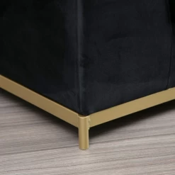 Comfortabele En Stijlvolle 4-zitsbank Met Beukenhouten Frame En Zwartgouden Poten -Collectie Woonkamermeubels Ontwerp zonder titel 2023 03 16T170146.848 c85b