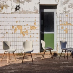 Stoffen Stoel Tilda Met Schuine Poten - Wit/eik 15 Stoffen Stoel Tilda Met Schuine Poten - Wit/eik -Collectie Woonkamermeubels Ontwerp zonder titel 2023 06 26T142500.612 30ad