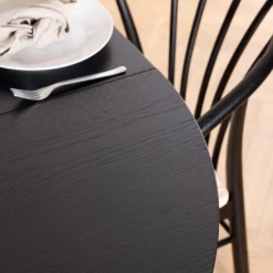 Zwarte Sieg Eettafel, Ø120x75 Cm, Eikenfineer 10 Zwarte Sieg Eettafel, Ø120x75 Cm, Eikenfineer -Collectie Woonkamermeubels Ontwerp zonder titel 2023 10 03T131103.181 733b